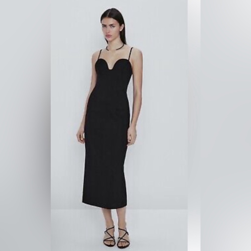 🍾Massimo Dutti  Black Midi Dress With Sweetheart Neckline.  Size S